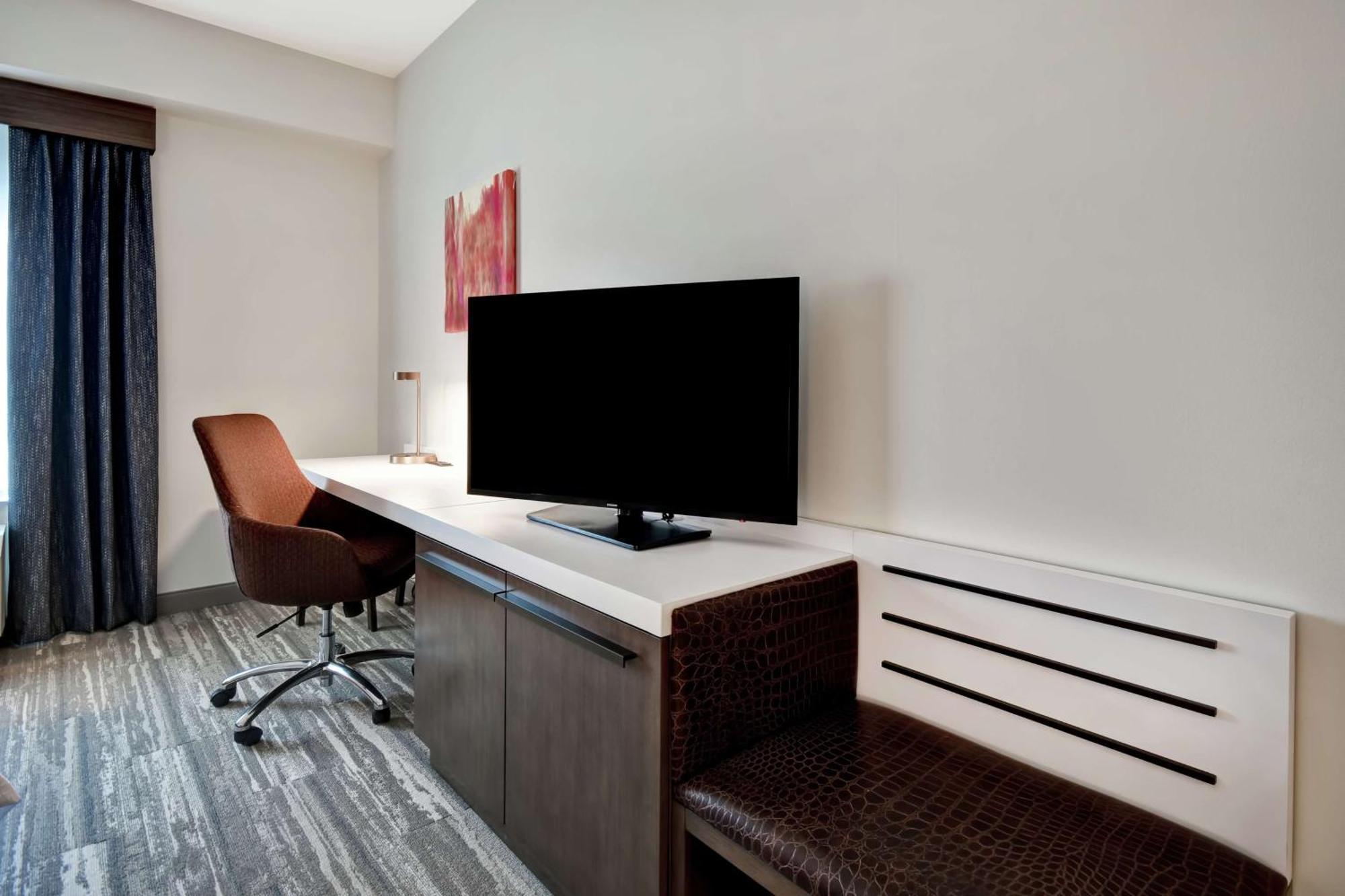 Hilton Garden Inn Lansing West Buitenkant foto